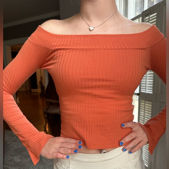 Urban Outfitters off the shoulder top - Picture 4 of 5